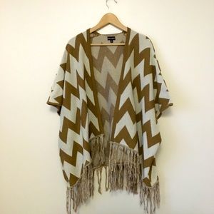 📦 Love & Liberty |Mustard Chevron Poncho